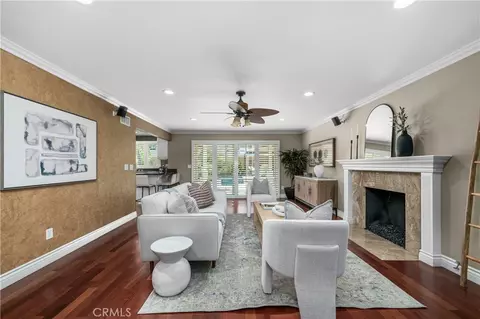 Living - 3261 Lilly Ave, Long Beach, CA 90808 photo 2 of 10