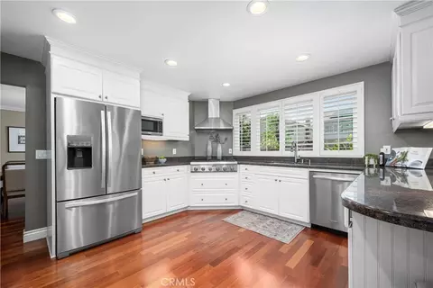 Kitchen - 3261 Lilly Ave, Long Beach, CA 90808 photo 3 of 8