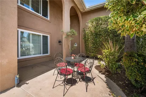 Exterior - 3261 Lilly Ave, Long Beach, CA 90808 photo 2 of 11