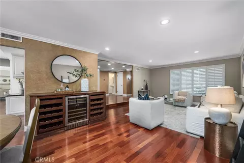Living - 3261 Lilly Ave, Long Beach, CA 90808 photo 5 of 10