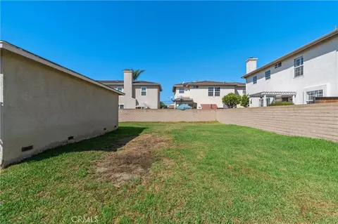 Exterior - 5521 Nelson St, Cypress, CA 90630 photo 6 of 10