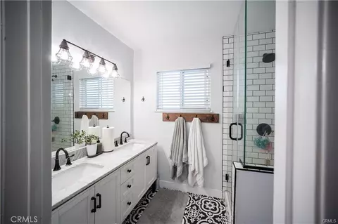 Bath - 24727 Marbella Ave, Carson, CA 90745 photo 6 of 6