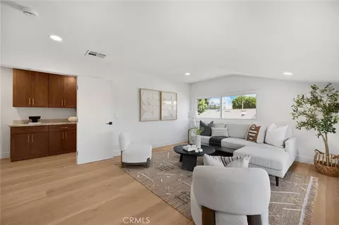 Living - 324 Swanee, Placentia, CA 92870 photo 6 of 7