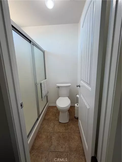 Bath - 7774 Bangor Ave, Hesperia, CA 92345 photo 3 of 3