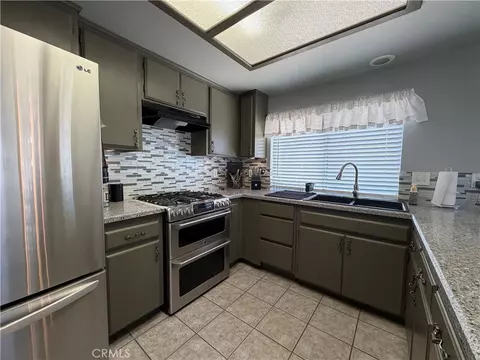Kitchen - 7774 Bangor Ave, Hesperia, CA 92345 photo 1 of 1