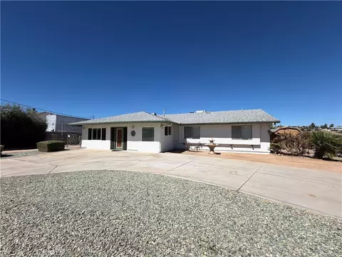 Exterior - 7774 Bangor Ave, Hesperia, CA 92345 photo 3 of 16
