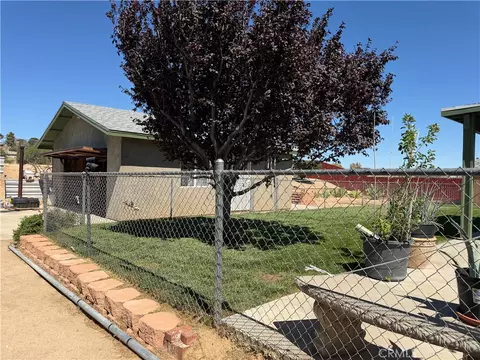 Exterior - 7774 Bangor Ave, Hesperia, CA 92345 photo 5 of 16