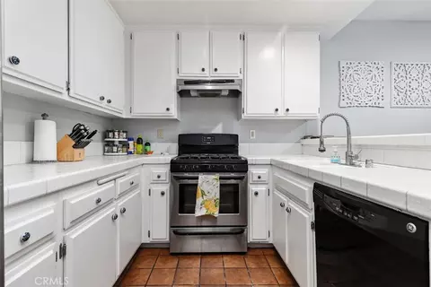 16960 Algonquin St #103, Huntington Beach, CA 92649