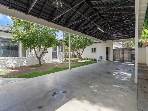 Exterior - 2700 Eucalyptus Ave, Long Beach, CA 90806 photo 6 of 9