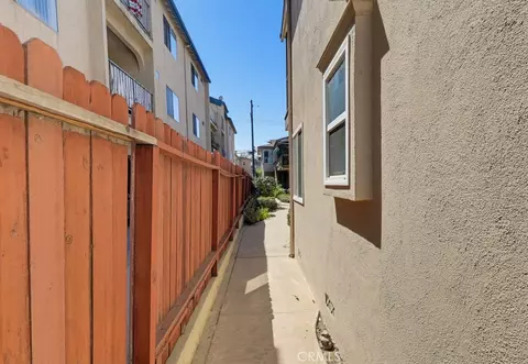 Other - 2060 E 3rd E #6, Long Beach, CA 90814 photo 15 of 17
