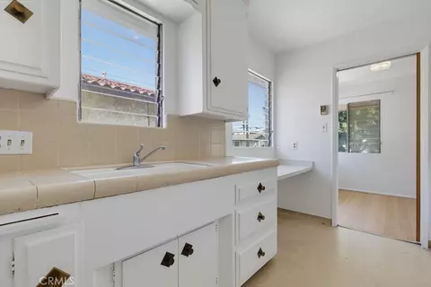 Other - 2060 E 3rd E #6, Long Beach, CA 90814 photo 7 of 17