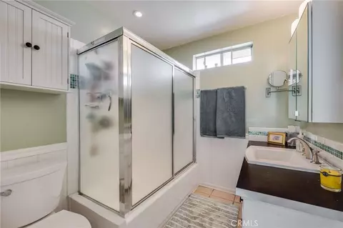 Bath - 409 E Pleasant, Long Beach, CA 90805 photo 1 of 2