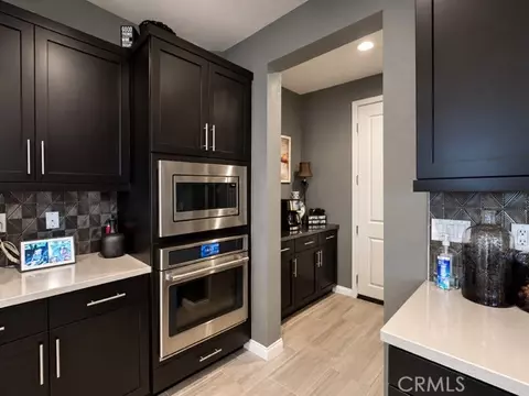 Kitchen - 39815 Ninebark Ct, Temecula, CA 92591 photo 2 of 3