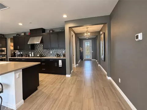 Entry Way - 39815 Ninebark Ct, Temecula, CA 92591 photo 2 of 4