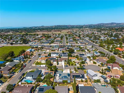 View/Area - 4430 E Silverleaf, Orange, CA 92869 photo 2 of 5