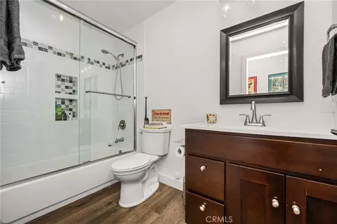 Bath - 4430 E Silverleaf, Orange, CA 92869 photo 4 of 6