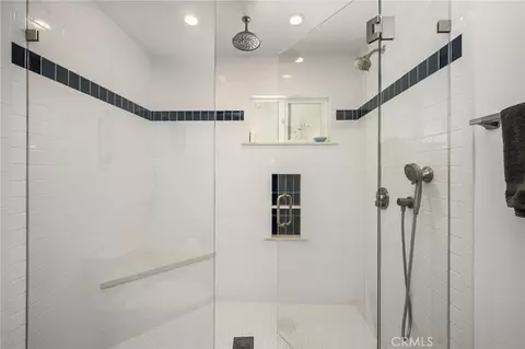 Bath - 4430 E Silverleaf, Orange, CA 92869 photo 3 of 6