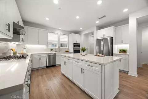 Kitchen - 121 Biome, Irvine, CA 92618 photo 1 of 2