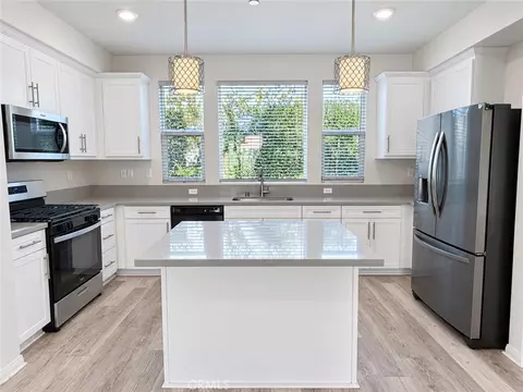 Kitchen - 15 Gazania, Compton, CA 90221 photo 1 of 1