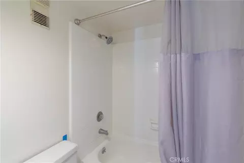 Bath - 1750 E Ocean #501, Long Beach, CA 90802 photo 3 of 6
