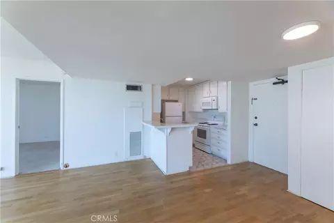 Living - 1750 E Ocean #501, Long Beach, CA 90802 photo 5 of 11
