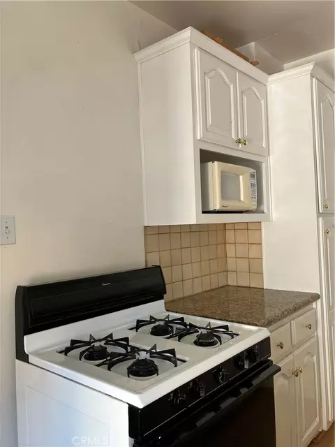 Kitchen - 455 E Ocean Blvd, Long Beach, CA 90802 photo 4 of 10
