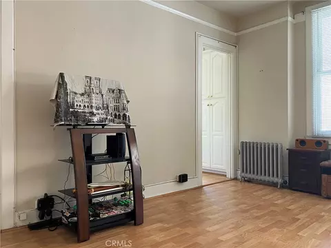 Living - 455 E Ocean Blvd, Long Beach, CA 90802 photo 4 of 7