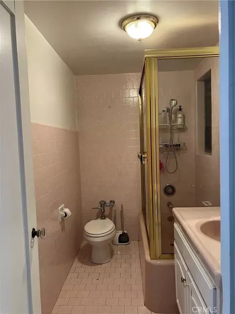 Bath - 455 E Ocean Blvd, Long Beach, CA 90802 photo 10 of 10