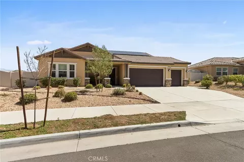 553 Chalakat Ct, San Jacinto, CA 92582