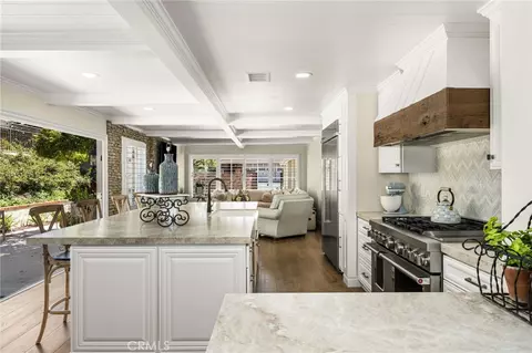 Kitchen - 5603 E Crest De Vl, Orange, CA 92867 photo 3 of 9
