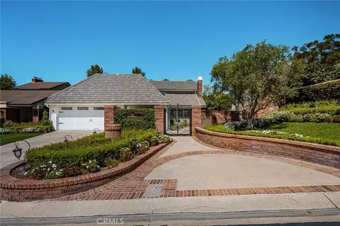Exterior - 5603 E Crest De Vl, Orange, CA 92867 photo 4 of 16