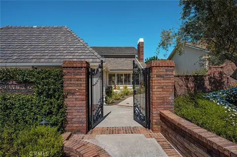 Exterior - 5603 E Crest De Vl, Orange, CA 92867 photo 6 of 16
