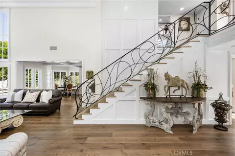 Entry Way - 5603 E Crest De Vl, Orange, CA 92867 photo 5 of 9