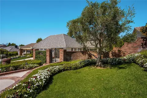 Exterior - 5603 E Crest De Vl, Orange, CA 92867 photo 5 of 16