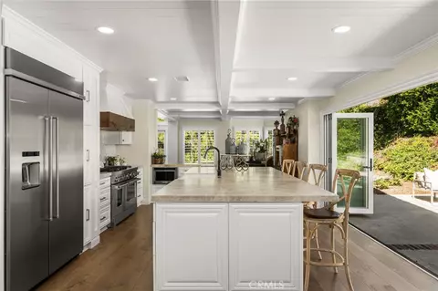 Kitchen - 5603 E Crest De Vl, Orange, CA 92867 photo 9 of 9