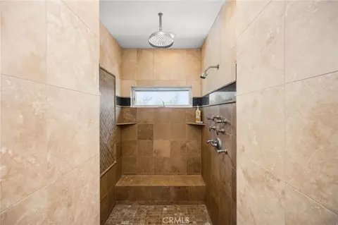 Bath - 2338 E Altura, Orange, CA 92867 photo 4 of 4