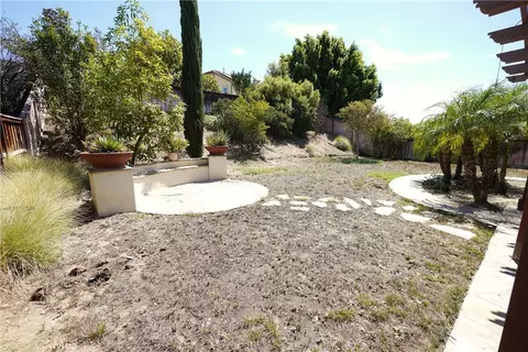 Exterior - 10926 Playa Del Sol, Riverside, CA 92503 photo 5 of 6