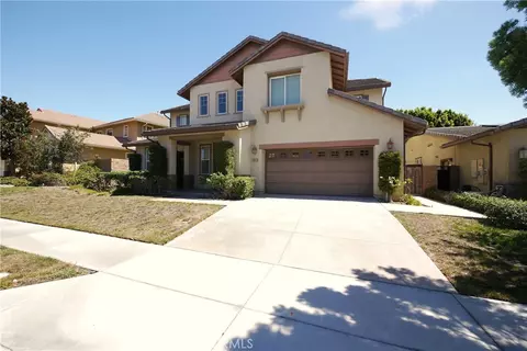 Exterior - 10926 Playa Del Sol, Riverside, CA 92503 photo 2 of 6