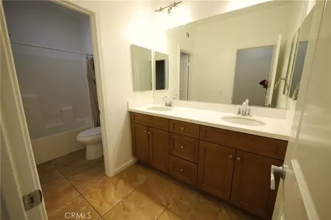 Bath - 10926 Playa Del Sol, Riverside, CA 92503 photo 2 of 2