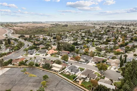 View/Area - 2772 Tern Cir, Costa Mesa, CA 92626 photo 2 of 3