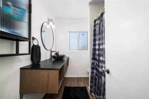 Bath - 438 Cedar #7, Long Beach, CA 90802 photo 1 of 1