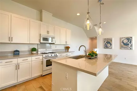 Kitchen - 428 Broadway, Brea, CA 92821 photo 3 of 7