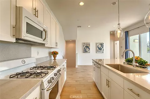 Kitchen - 428 Broadway, Brea, CA 92821 photo 2 of 7