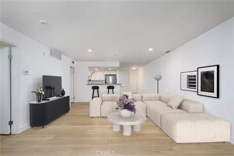 Living - 35 Linden #202, Long Beach, CA 90802 photo 6 of 8