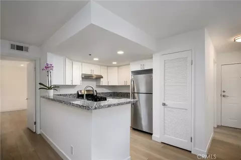 Kitchen - 35 Linden #202, Long Beach, CA 90802 photo 1 of 4