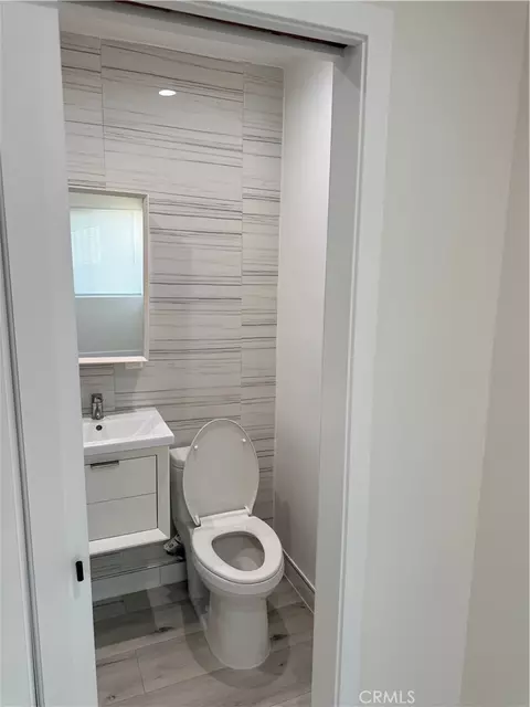 Bath - 440 E 234th Walk, Carson, CA 90745 photo 2 of 3