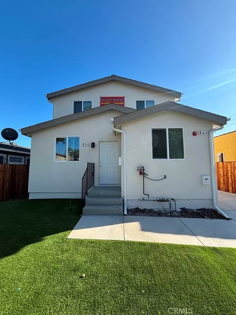 804 E 76th St, Los Angeles, CA 90001