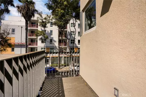Exterior - 302 E 19th #3, Long Beach, CA 90806 photo 1 of 3