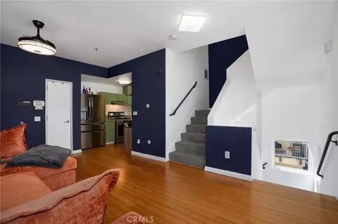 Living - 302 E 19th #3, Long Beach, CA 90806 photo 3 of 3