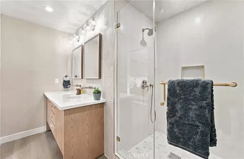 Bath - 718 Kenoak, Placentia, CA 92870 photo 2 of 7